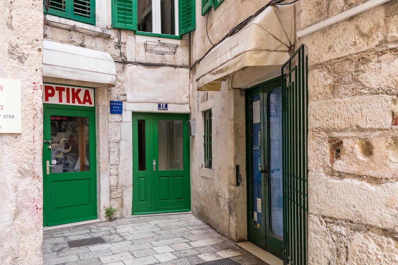 Guesthouse Main Square Split Exterior photo